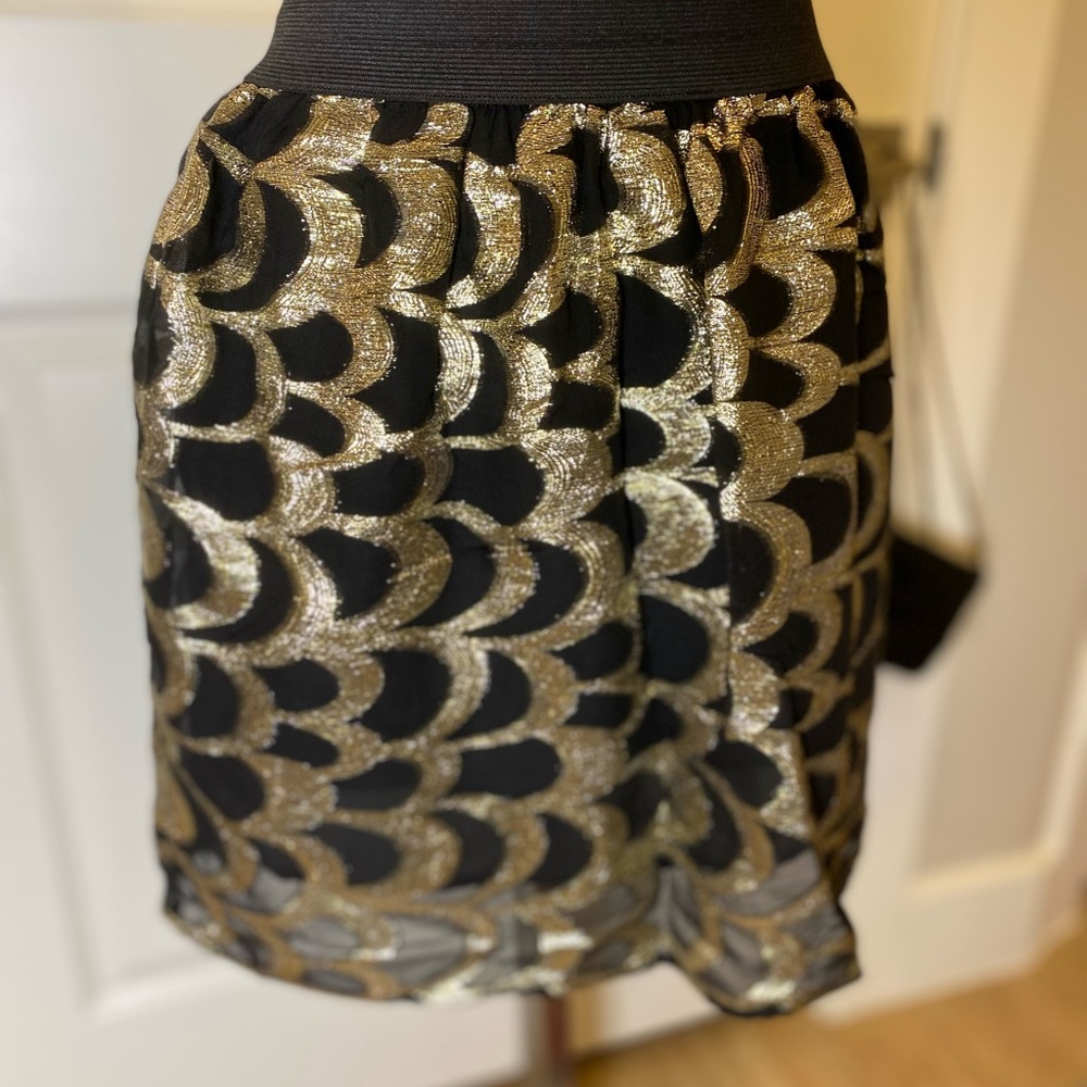 Glam Glamorous Black and Gold Tinsel Skirt